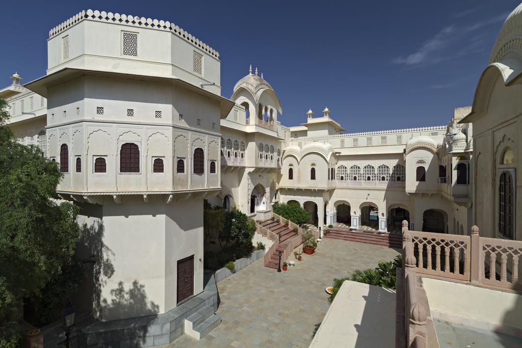 Alsisar Mahal- Heritage Hotel מראה חיצוני תמונה
