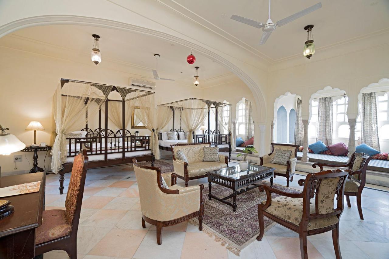 Alsisar Mahal- Heritage Hotel מראה חיצוני תמונה