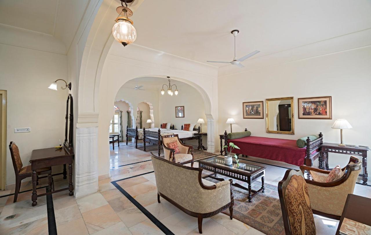 Alsisar Mahal- Heritage Hotel מראה חיצוני תמונה