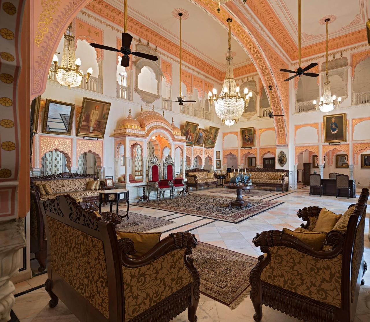 Alsisar Mahal- Heritage Hotel מראה חיצוני תמונה
