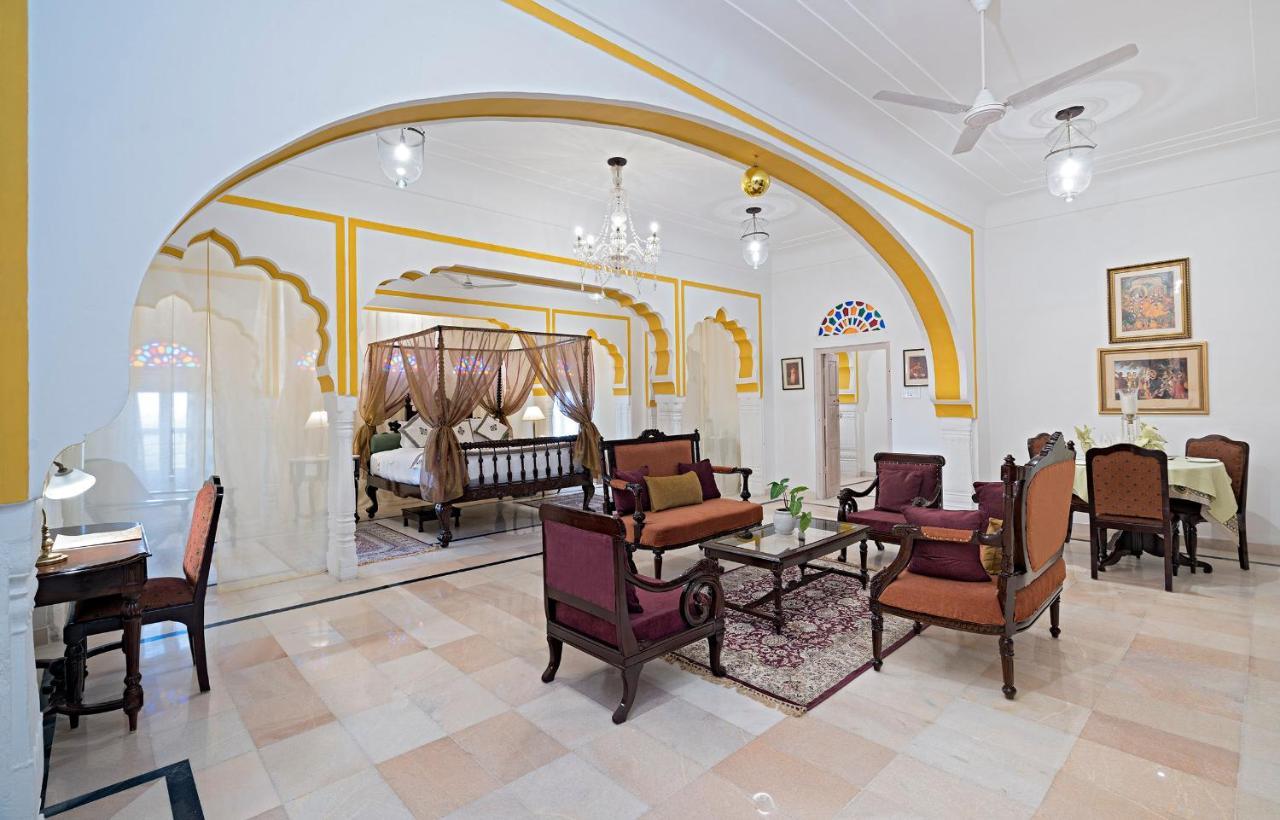 Alsisar Mahal- Heritage Hotel מראה חיצוני תמונה